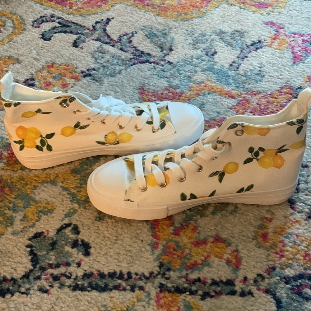 Lemon Hi Tops ✨🍋 - Picture 2 of 2